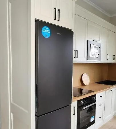 Holiday home Pinetrees House With Swimming Pool